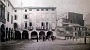 1900 Piazza del Duomo il fabbricato a fronte fu demolito nel 1904